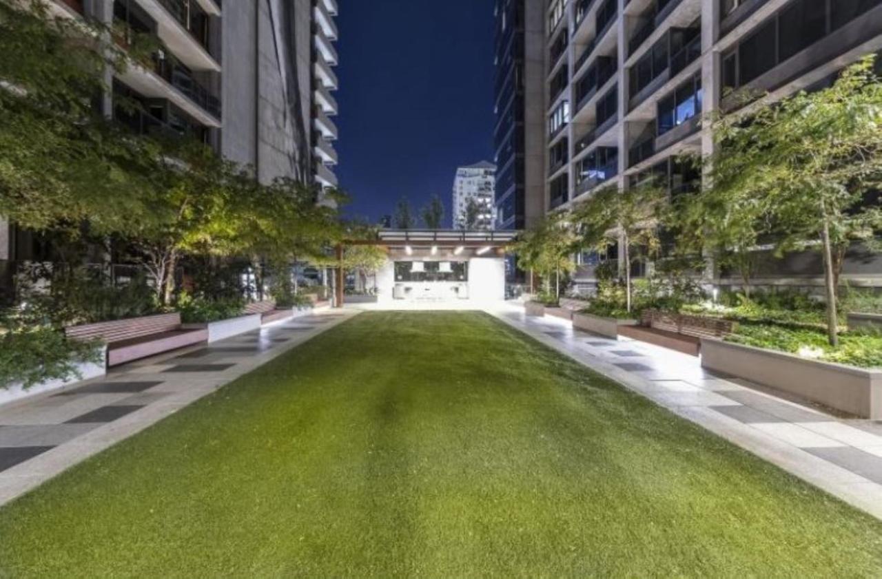 Readyset Apartments At Madison Melbourne Kültér fotó